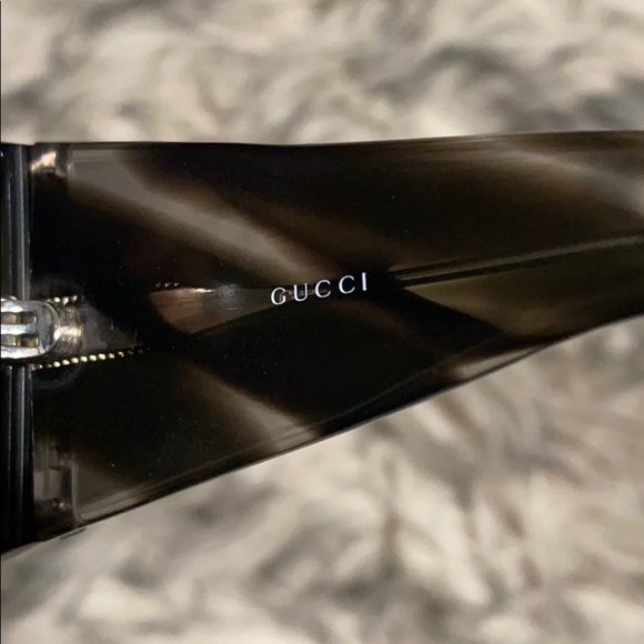 Donated - Authentic Gucci Women’s Sunglasses - Picture 7 of 8